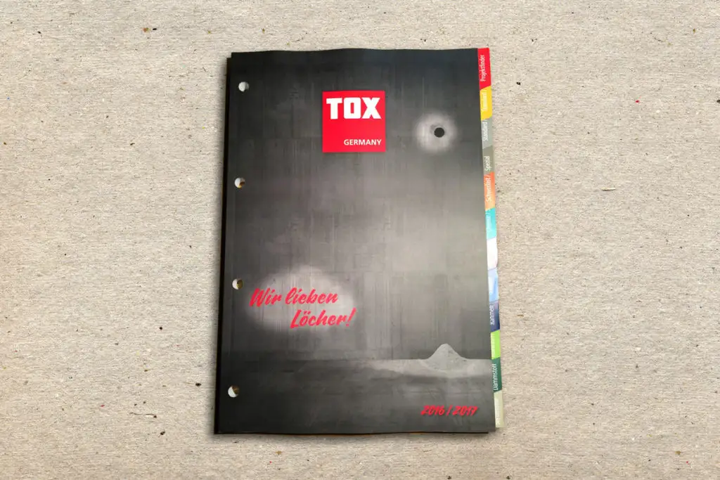Referenzen: Produktkatalog mit technischen Illustrationen für Befestigungstechnik-Hersteller